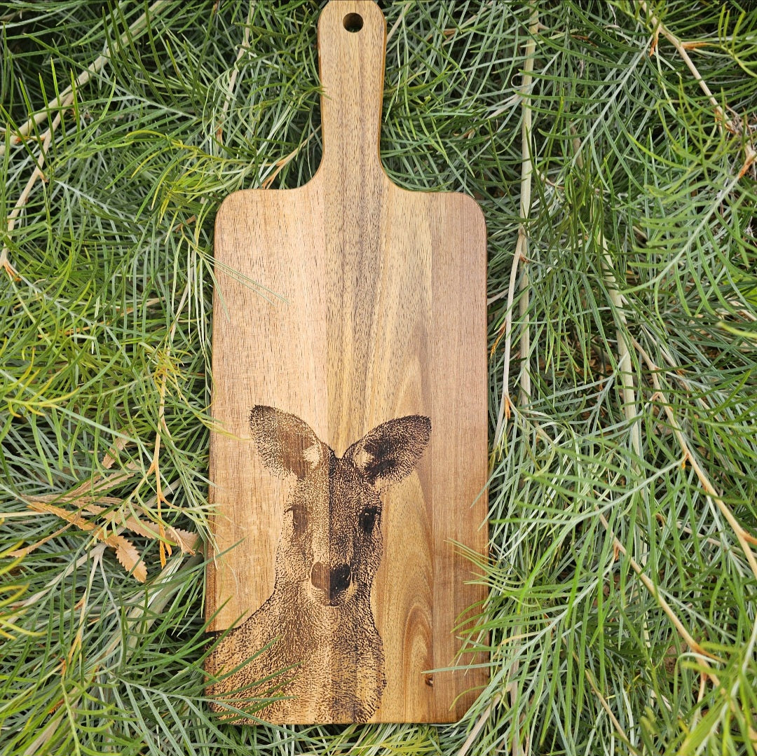 Eastern Grey Kangaroo Custom Engraved Australian Native Hardwood Chopping/Cutting/Serving Paddle Board